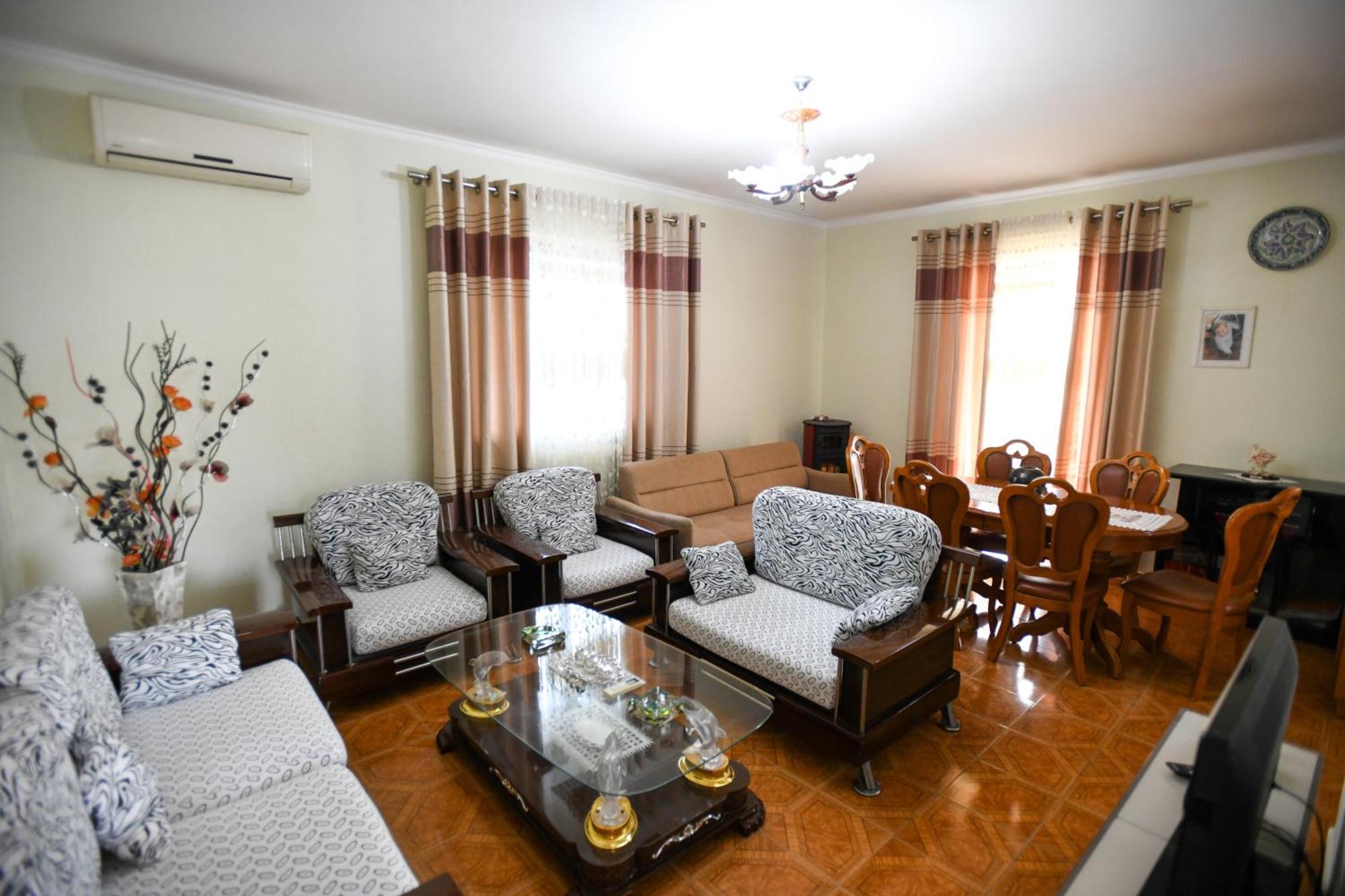 Apartment Darlin เบราท ภายนอก รูปภาพ