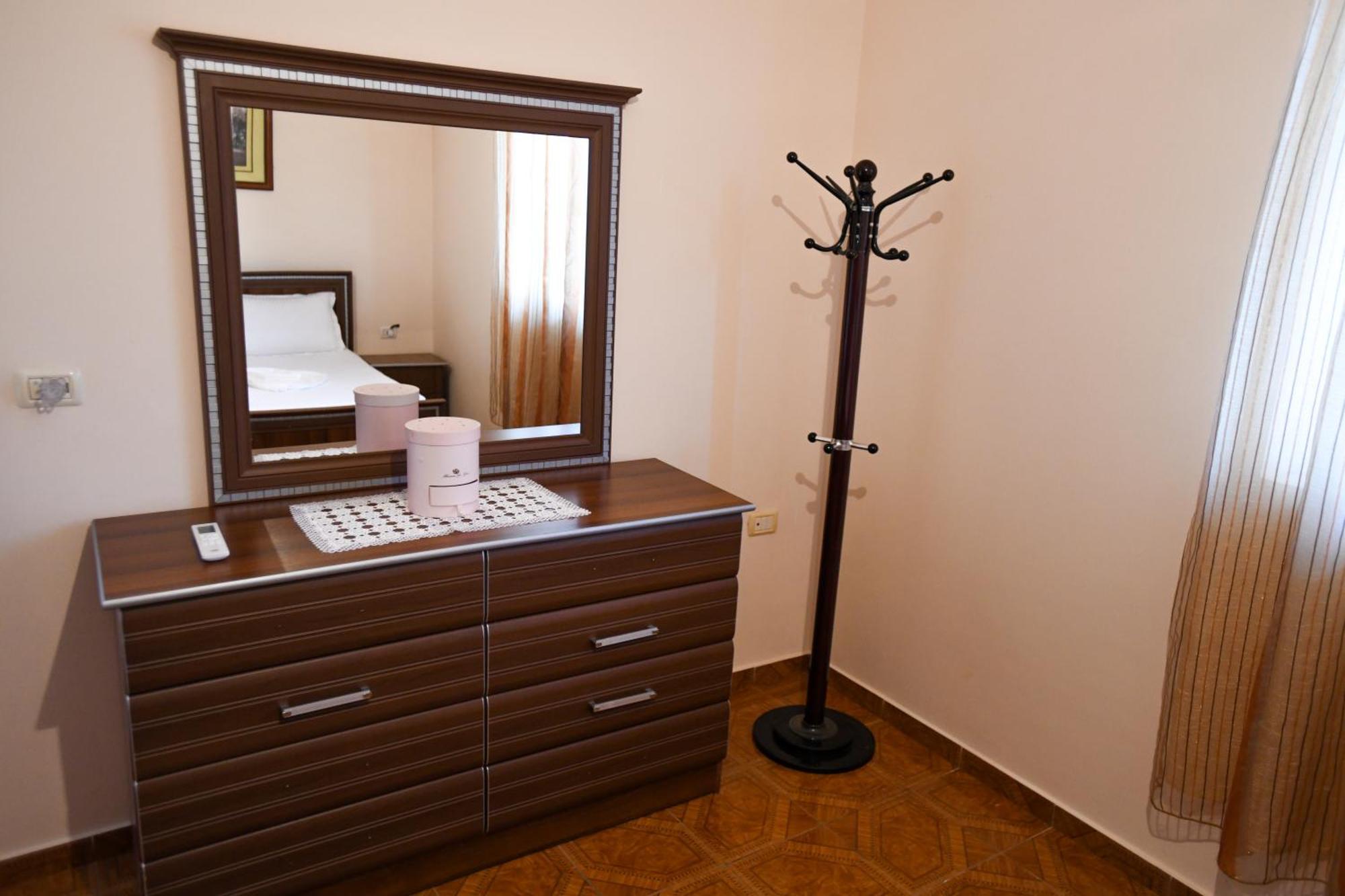 Apartment Darlin เบราท ภายนอก รูปภาพ